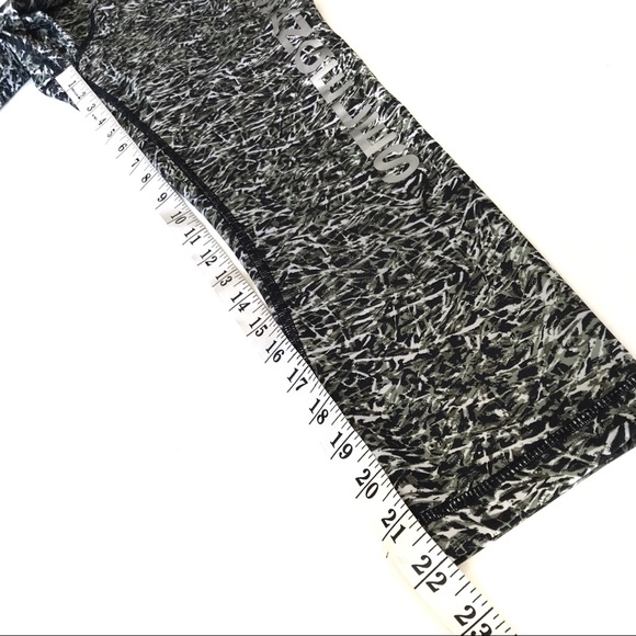 LULULEMON Wunder Under Crop SOLE W/ LOS ANGELES - Picture 8 of 9